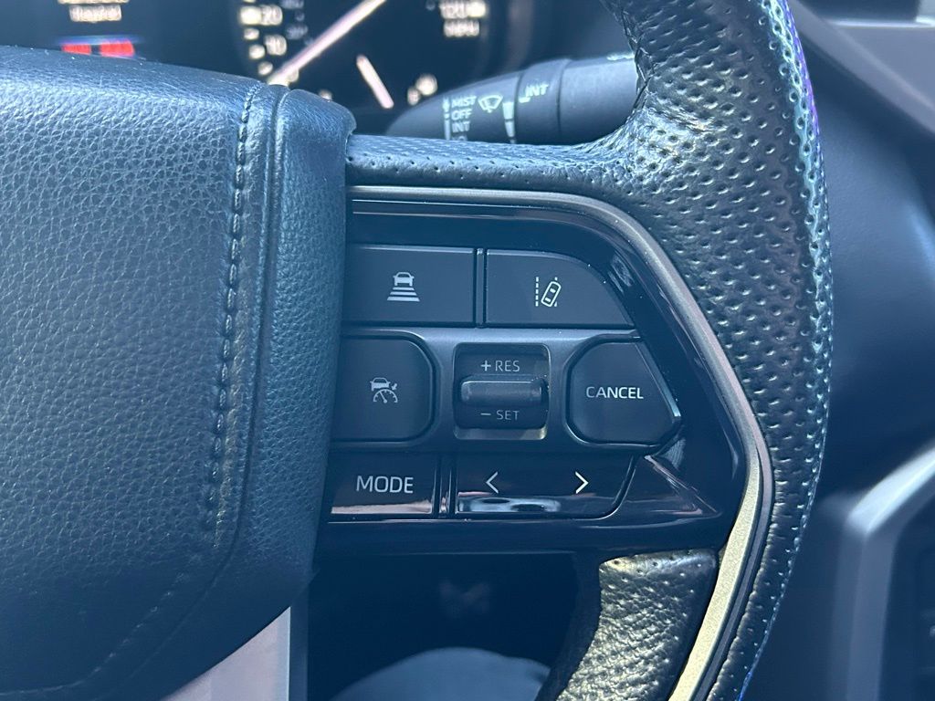 Thumbnail: 2022 Toyota Tundra - 18