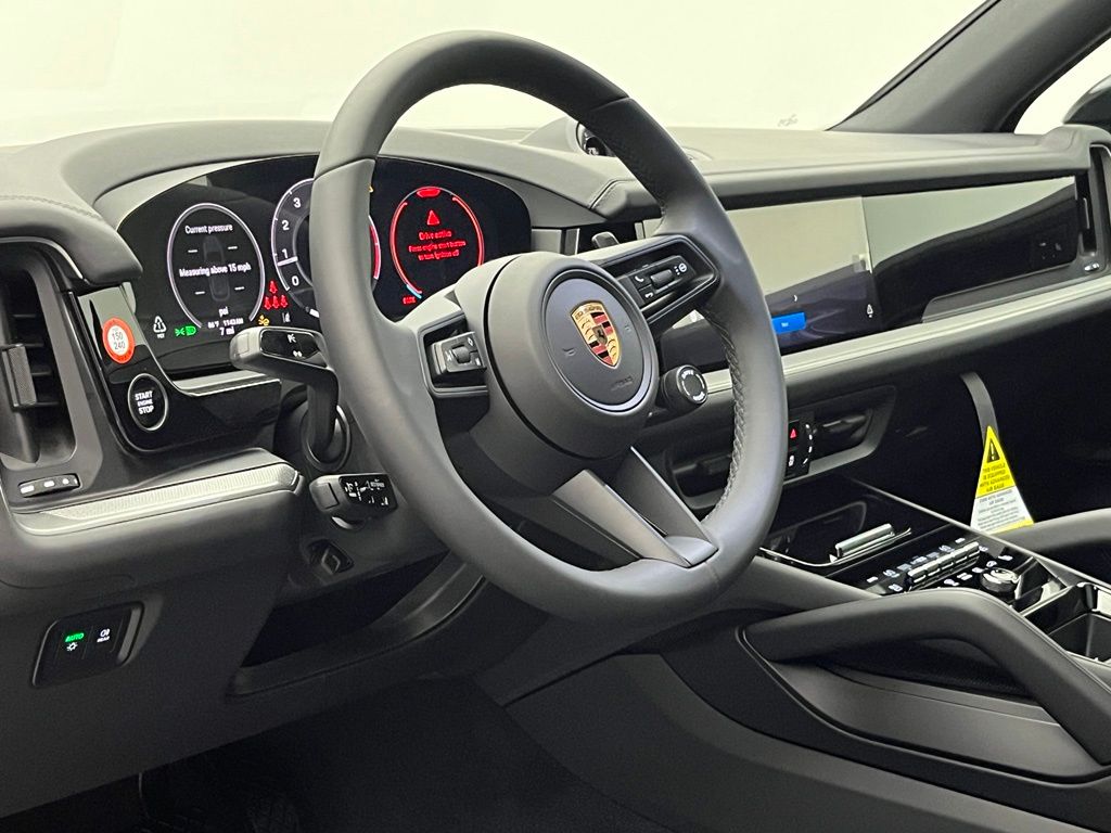 Thumbnail: 2026 Porsche Cayenne - 4