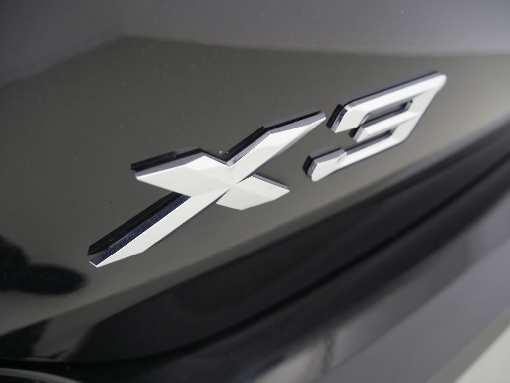 Thumbnail: 2023 BMW X3 - 9