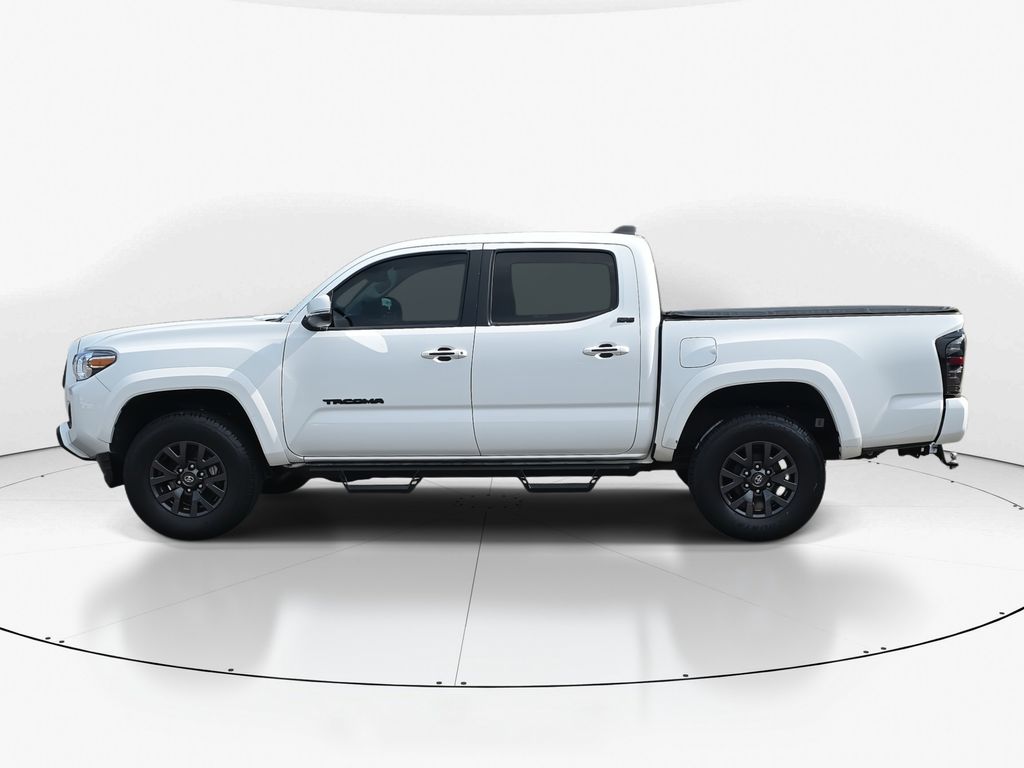 2022 White Toyota Tacoma 2WD SR5 RWD Truck
