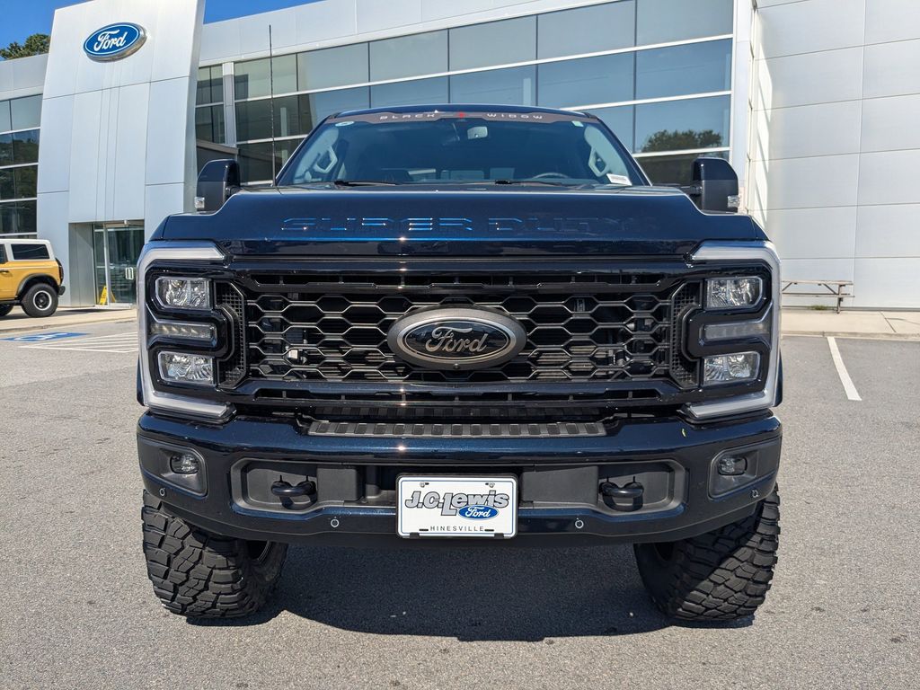 2025 Ford F-250 Black Widow