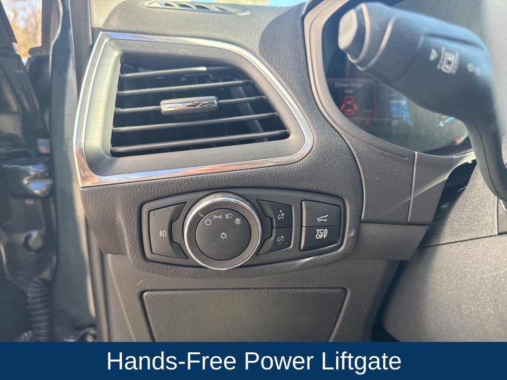 2024 Ford Edge Titanium