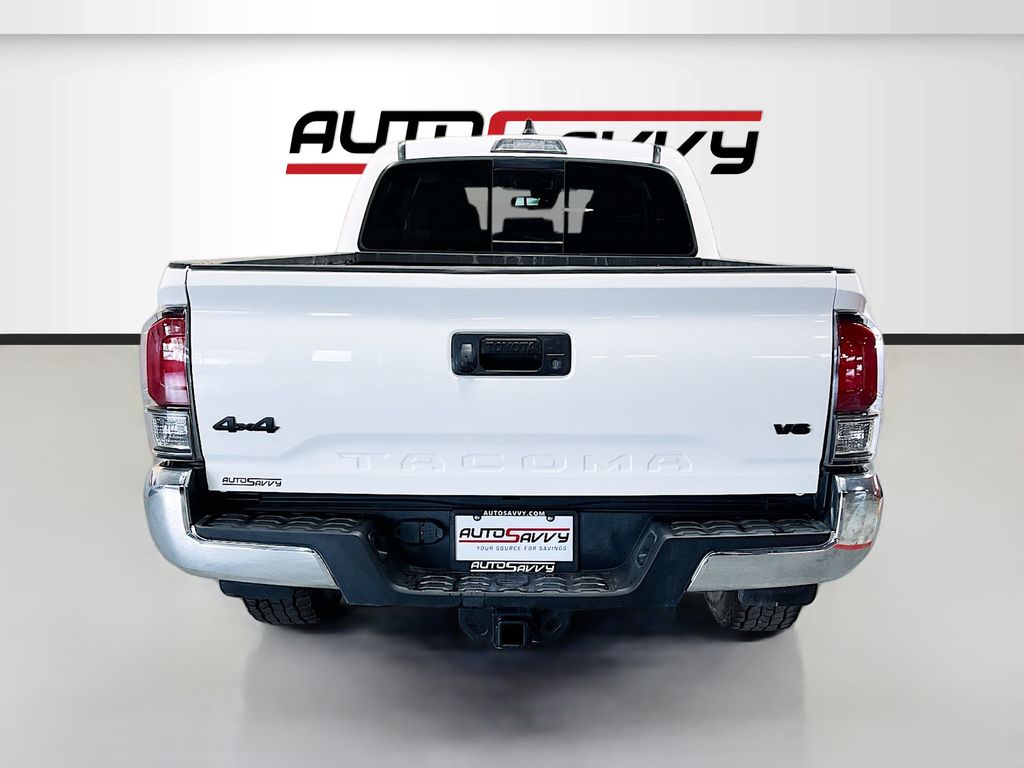 Used 2022 White Toyota SR5 image 6
