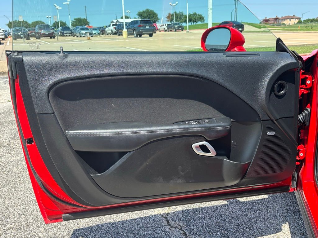 2023 Dodge Challenger SXT photo