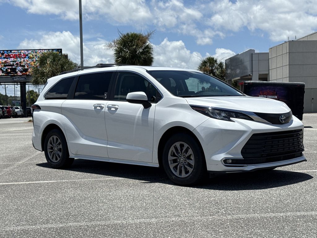 Used 2023 Toyota Sienna Van