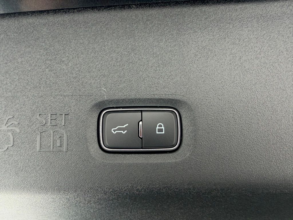 2026 Ford Expedition Active - 11