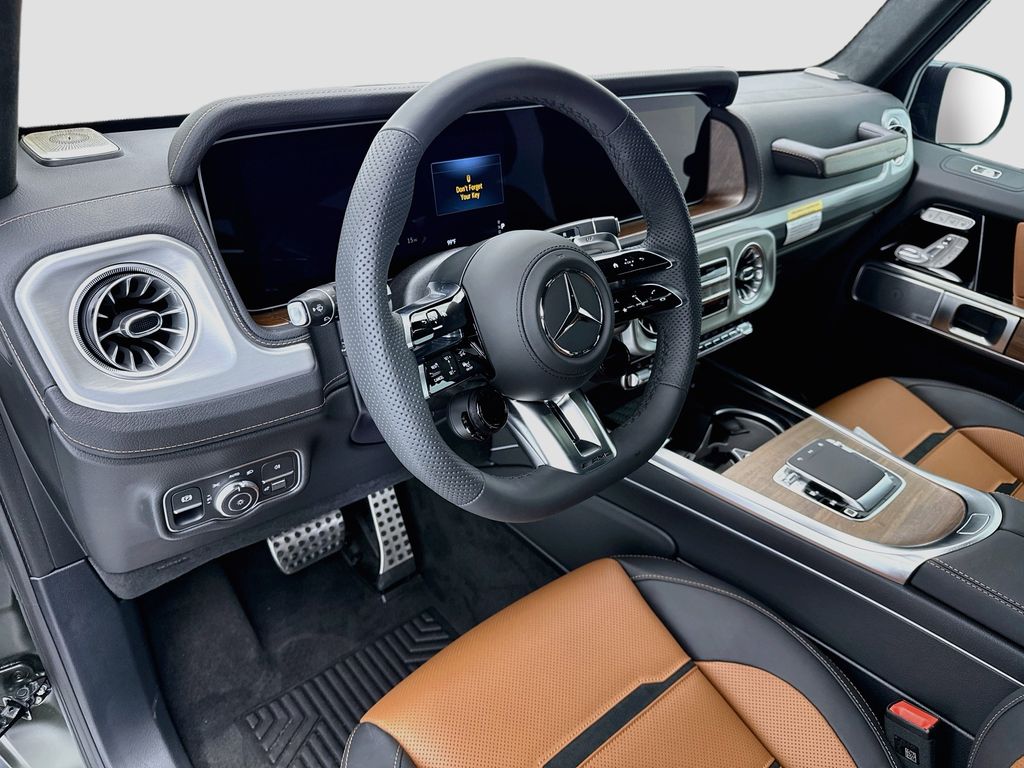 New 2027 Green Mercedes-Benz G 63 AMG® image 9