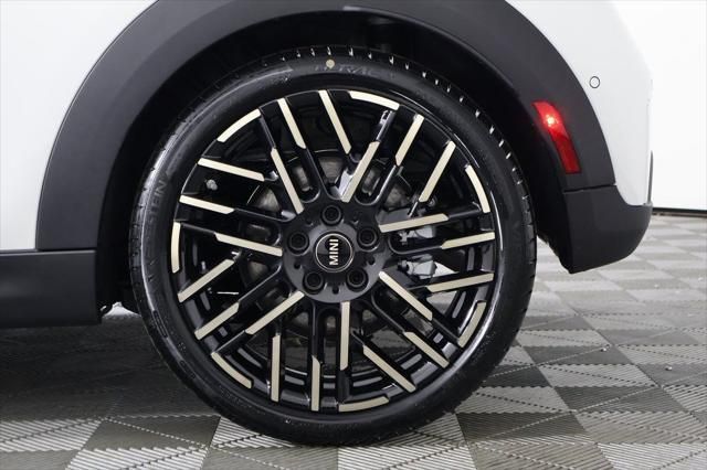 Thumbnail: 2026 MINI Cooper - 10