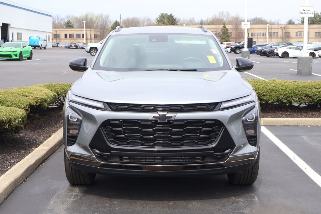 Thumbnail: 2025 Chevrolet Trax - 2