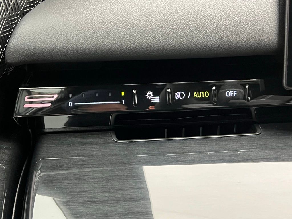 2025 BMW 5 Series 530i 20