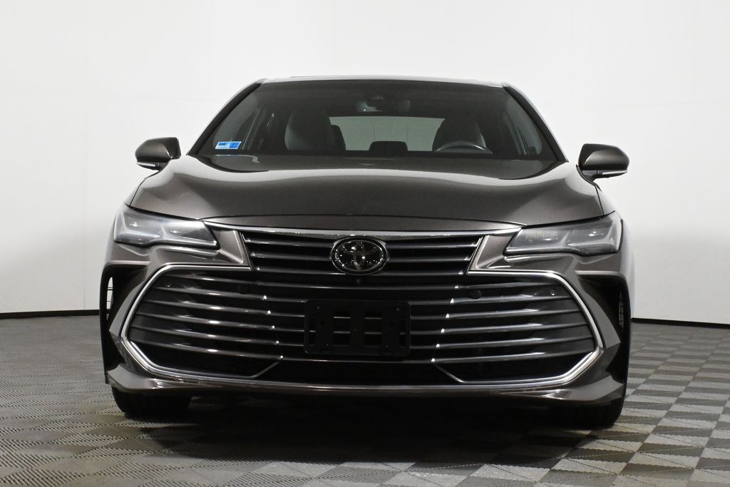 2019 Toyota Avalon Limited 11