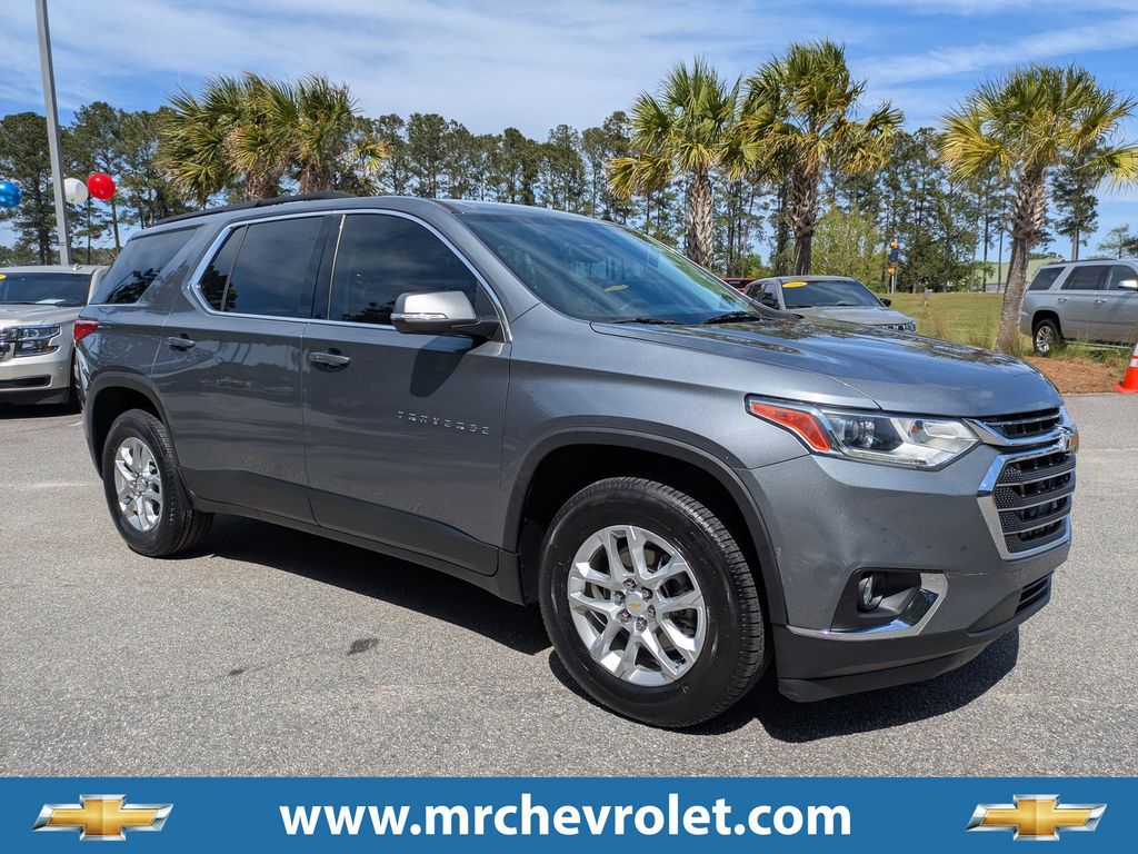 Gray (Satin Steel Metallic) 2021 Chevrolet Traverse LT Cloth FWD SUV / Crossover Front-Wheel Drive 9-Speed Automatic