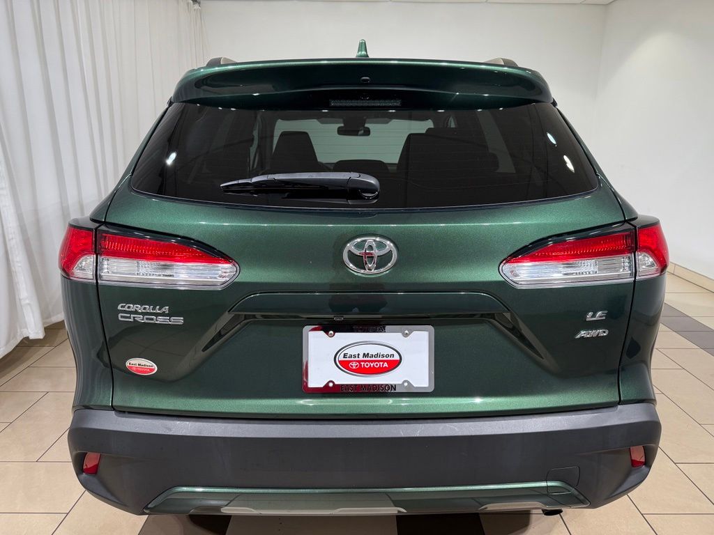 Thumbnail: 2022 Toyota Corolla Cross - 4