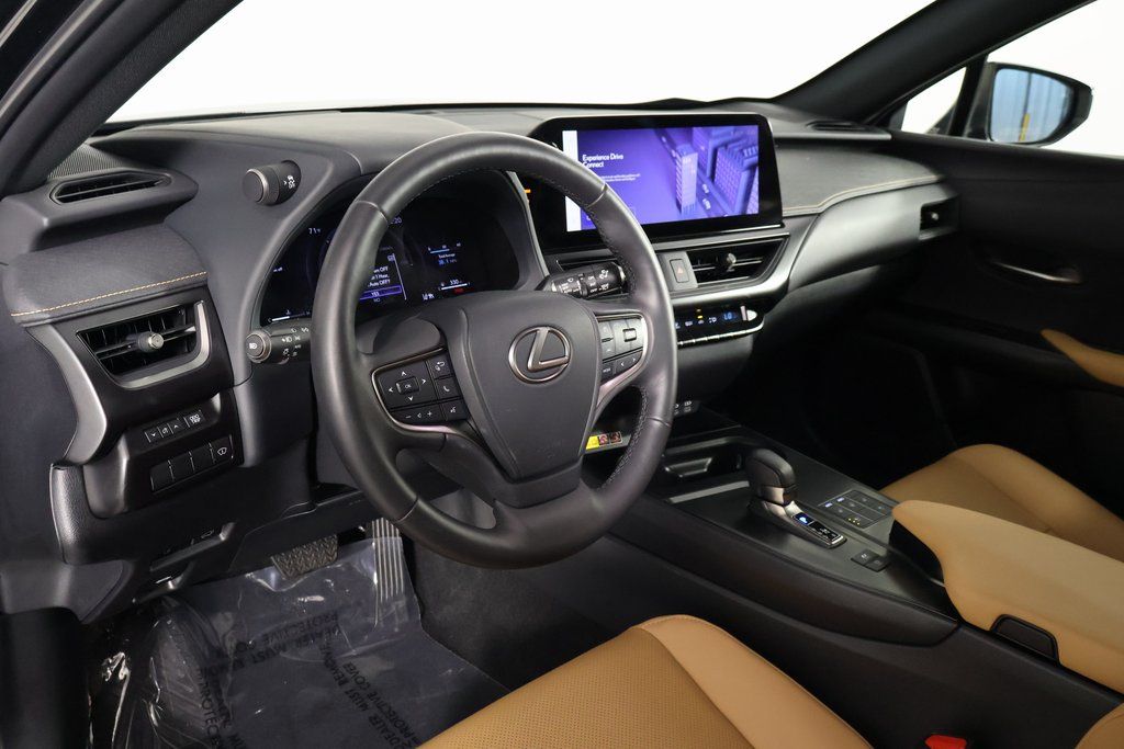 Thumbnail: 2025 Lexus UX - 7