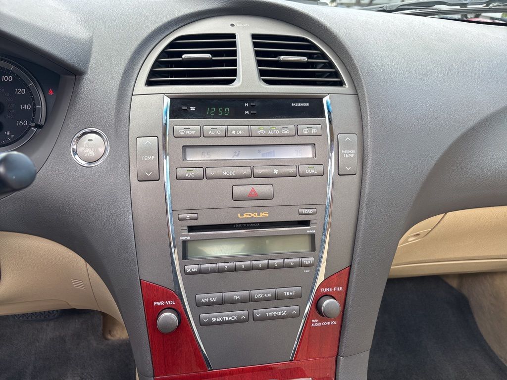 Thumbnail: 2009 Lexus ES - 16