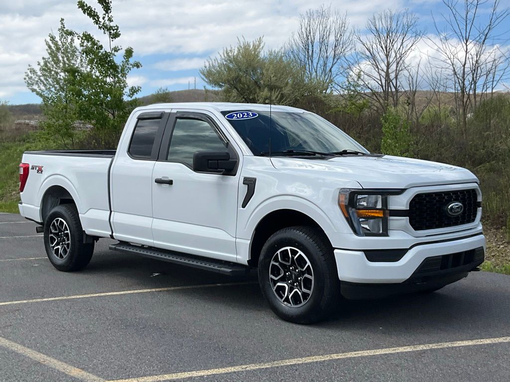 Oxford White 2023 Ford F-150 Pickup Truck Four-Wheel Drive Automatic