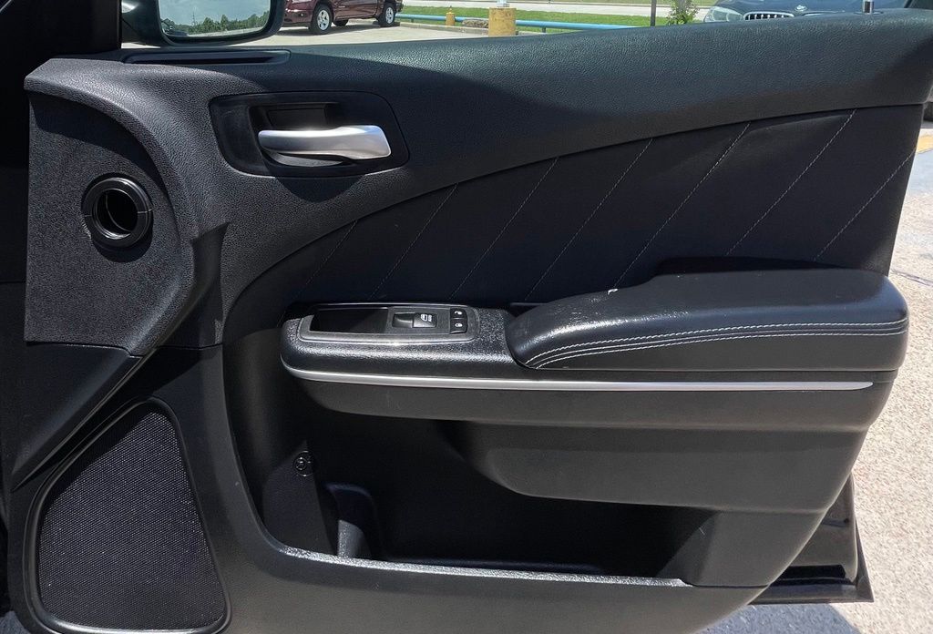 2019 Dodge Charger SXT Black at Autostrade