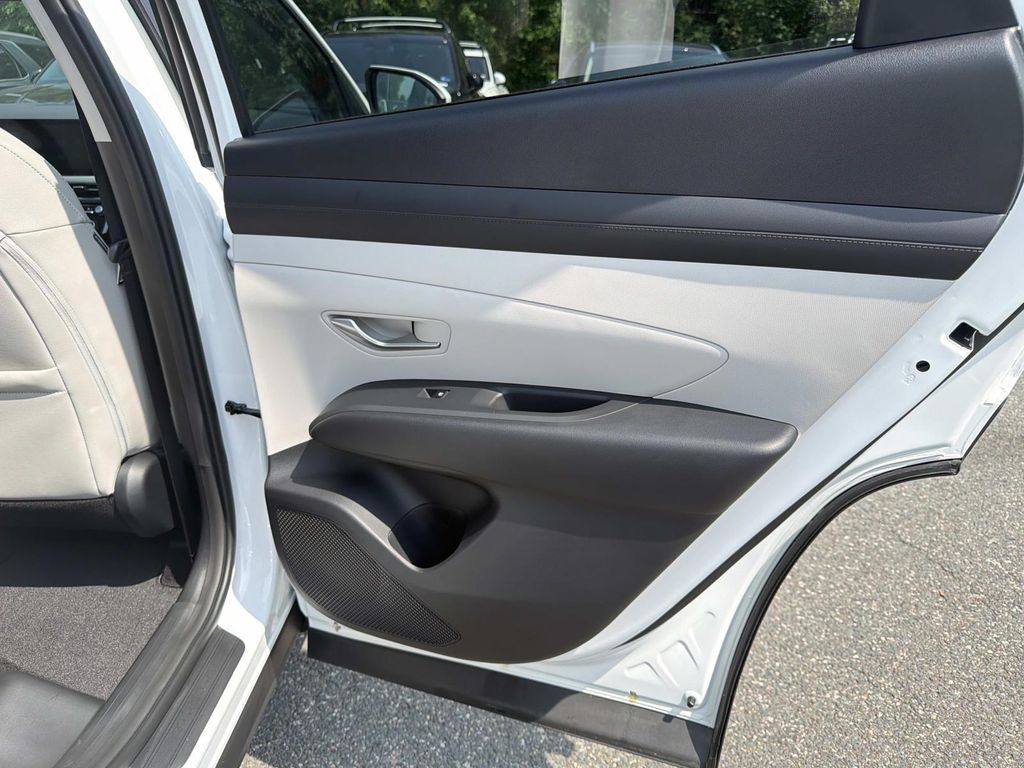 New 2026 White Hyundai SEL image 23