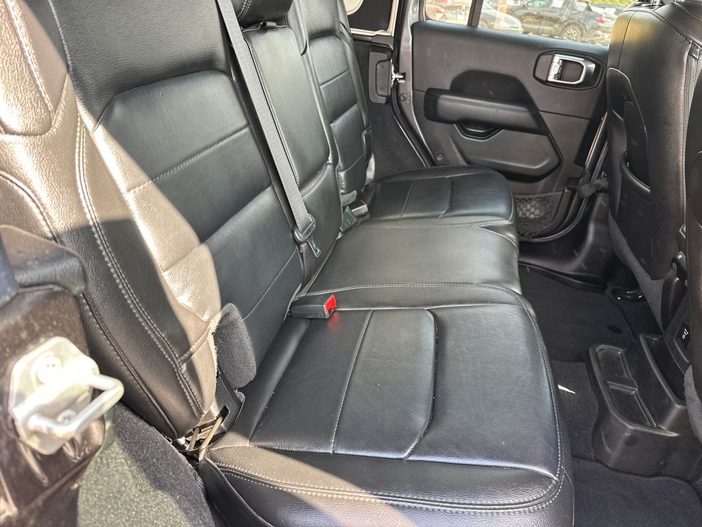 Used 2022 Gray Jeep Unlimited Sahara Altitude image 15