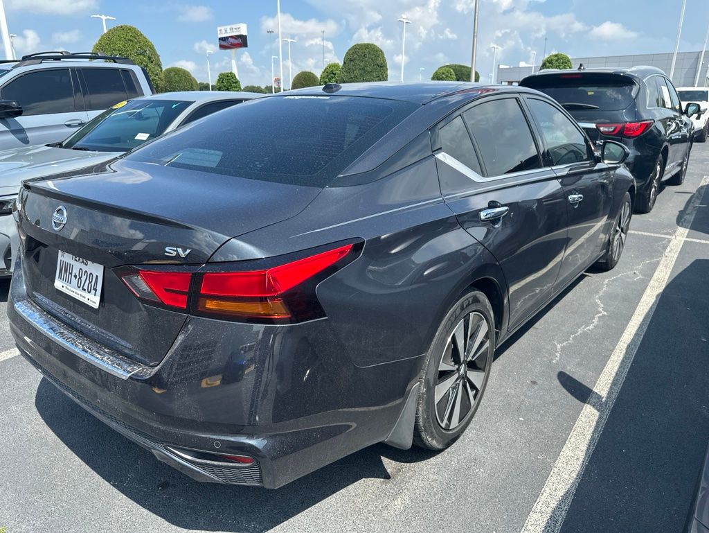 Thumbnail: 2019 Nissan Altima - 4
