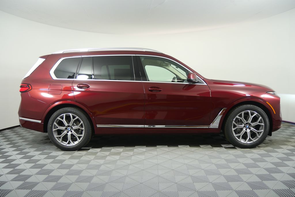 Thumbnail: 2026 BMW X7 - 2