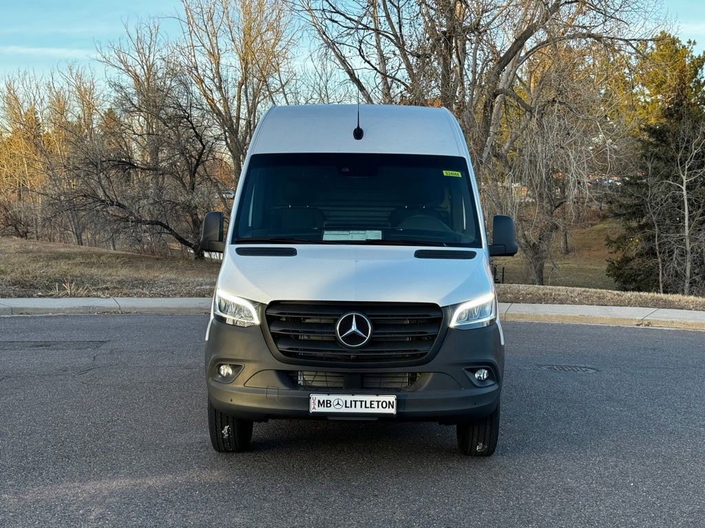 2024 Mercedes-Benz Sprinter 2500 Cargo 144 WB 6