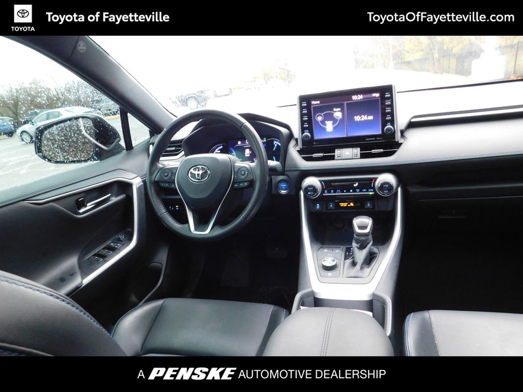 Thumbnail: 2022 Toyota RAV4 - 7