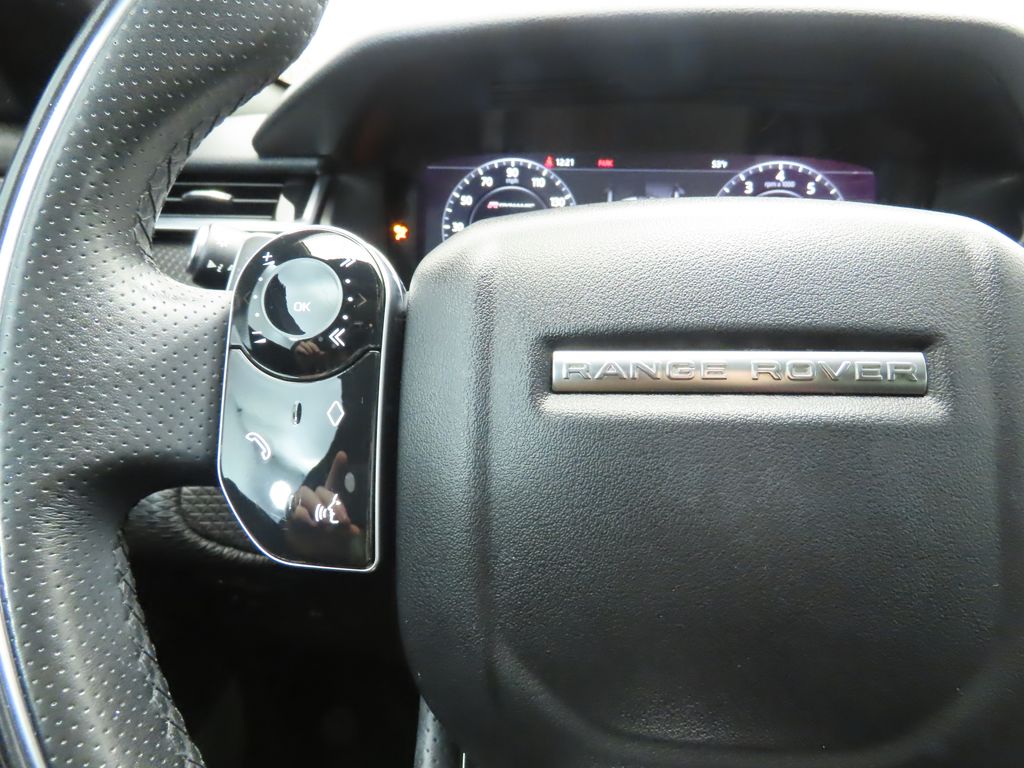 Thumbnail: 2018 Land Rover Range Rover Velar - 11