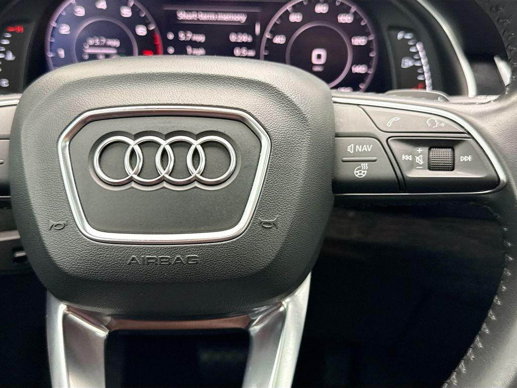 Thumbnail: 2018 Audi Q7 - 12