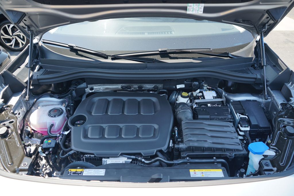 Thumbnail: 2025 Volkswagen Tiguan - 12