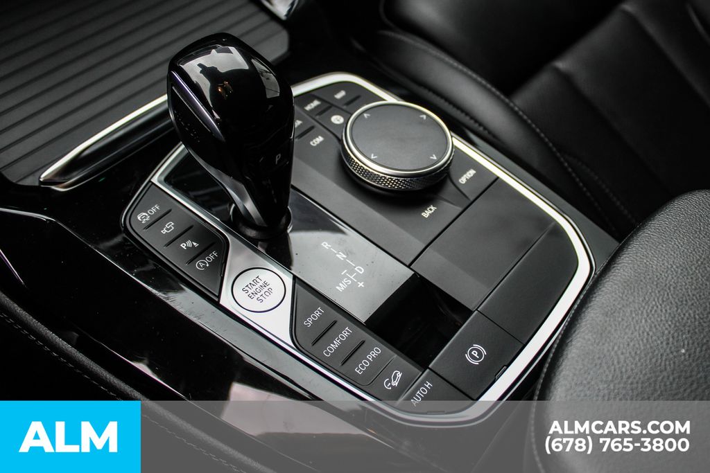 Used 2024 Gray BMW xDrive30i image 35