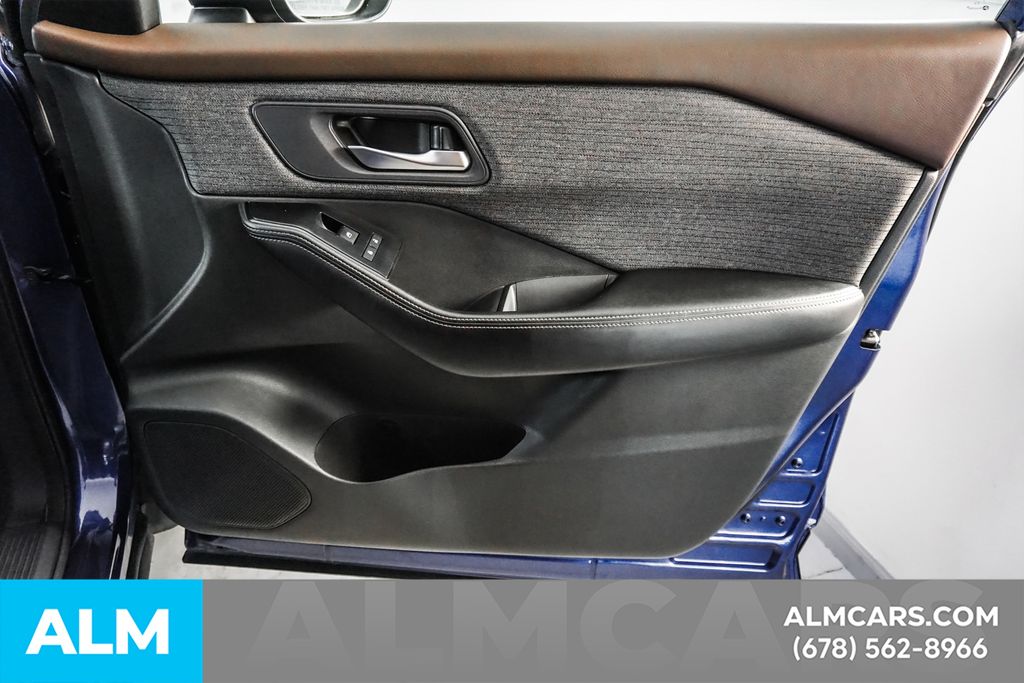 Used 2023 Blue Nissan SV image 43