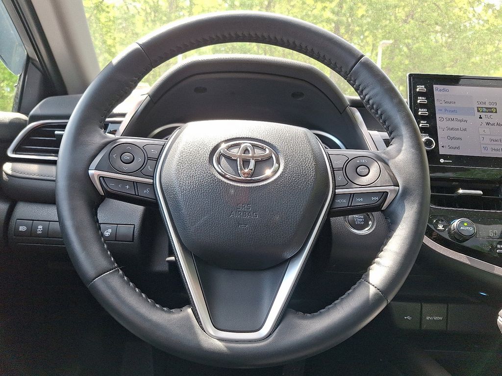 2022 Toyota Camry XLE 19