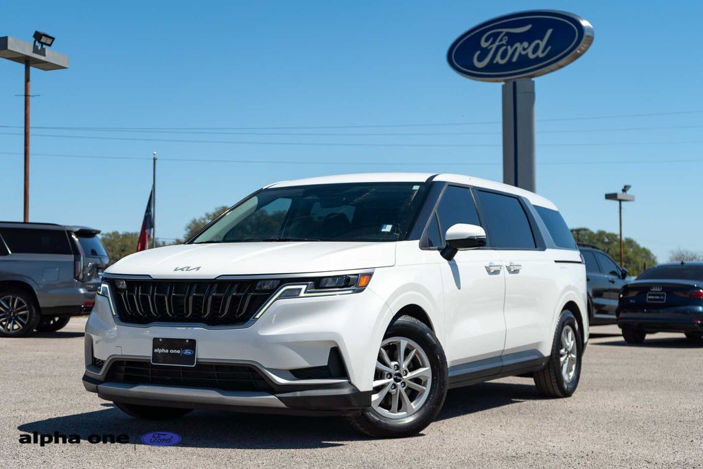 Snow White Pearl 2024 Kia Carnival LX FWD Minivan Front-Wheel Drive 8-Speed Automatic