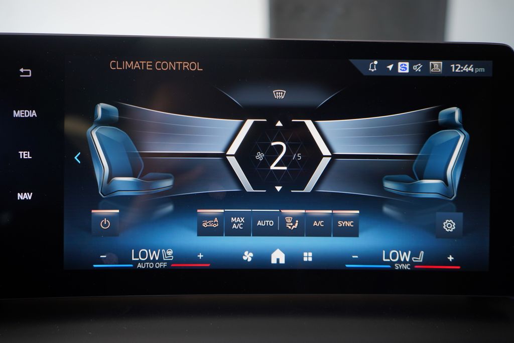 Thumbnail: 2026 BMW 2 Series - 17