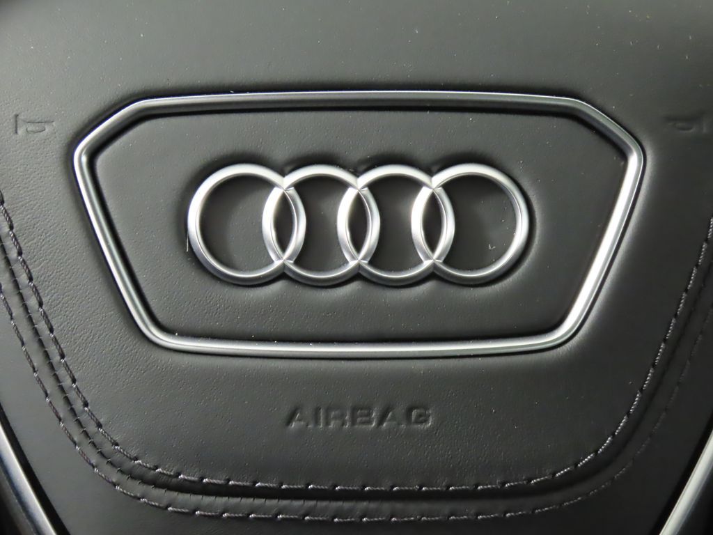 Thumbnail: 2025 Audi S8 - 15