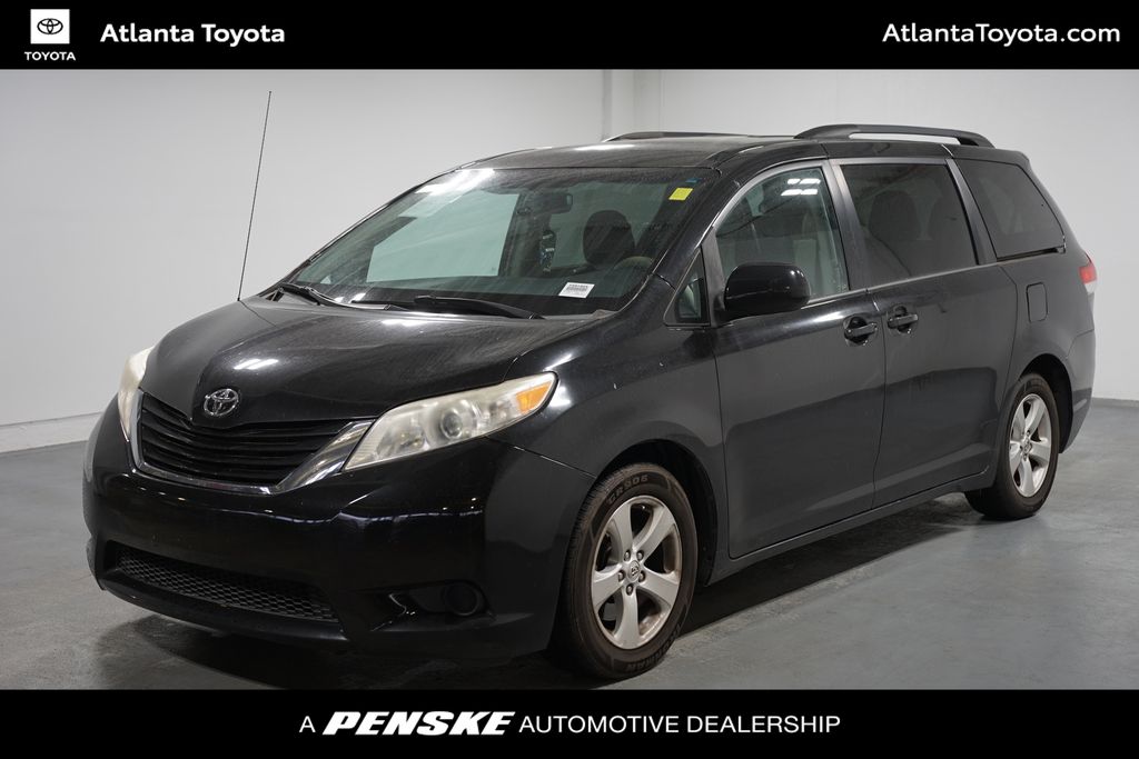 2014 Toyota Sienna LE -
                Duluth, GA