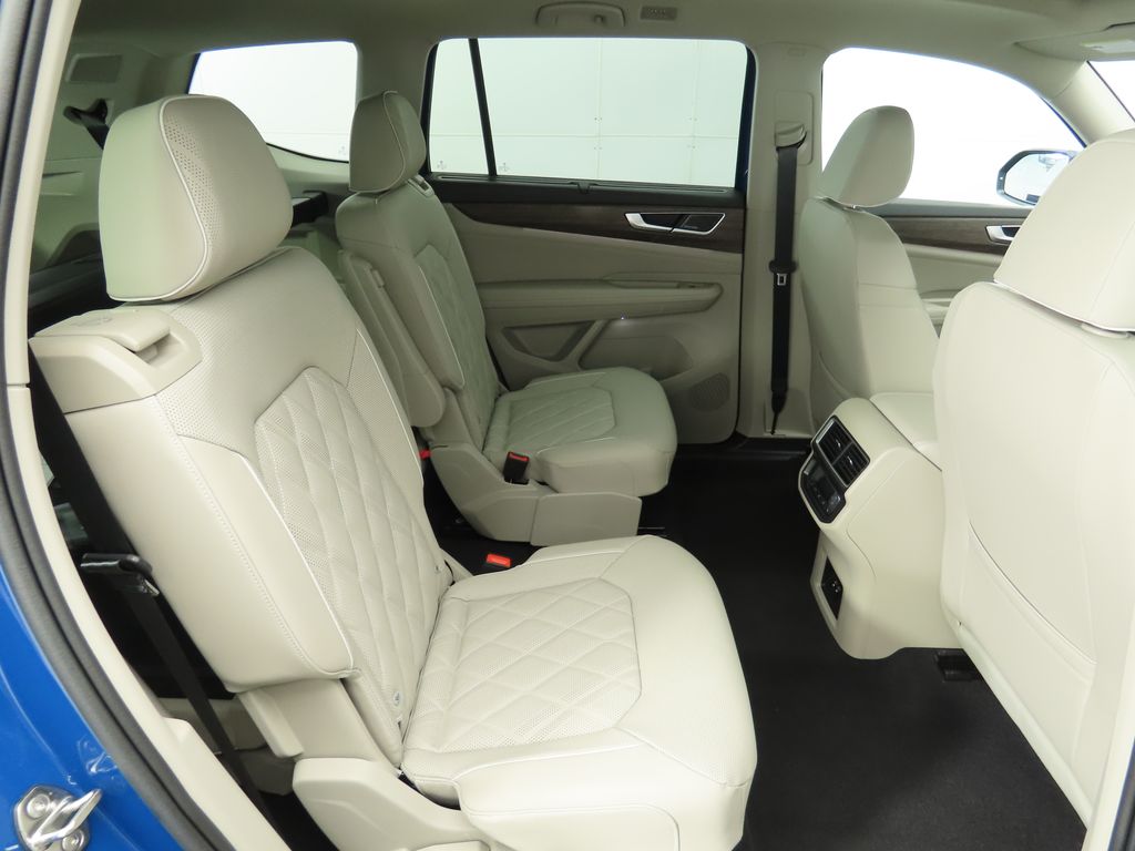 2025 Volkswagen Atlas SEL 24
