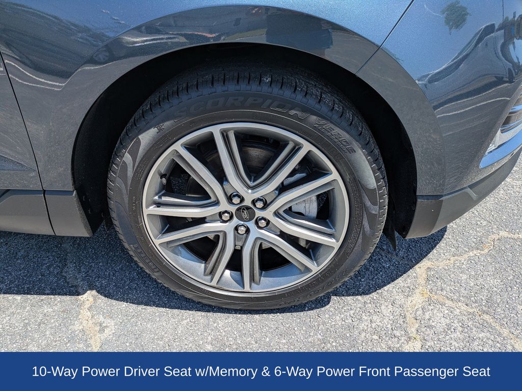 2024 Ford Edge Titanium