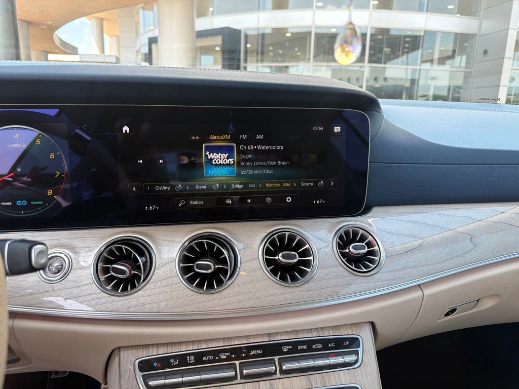 Thumbnail: 2023 Mercedes-Benz E-Class - 9