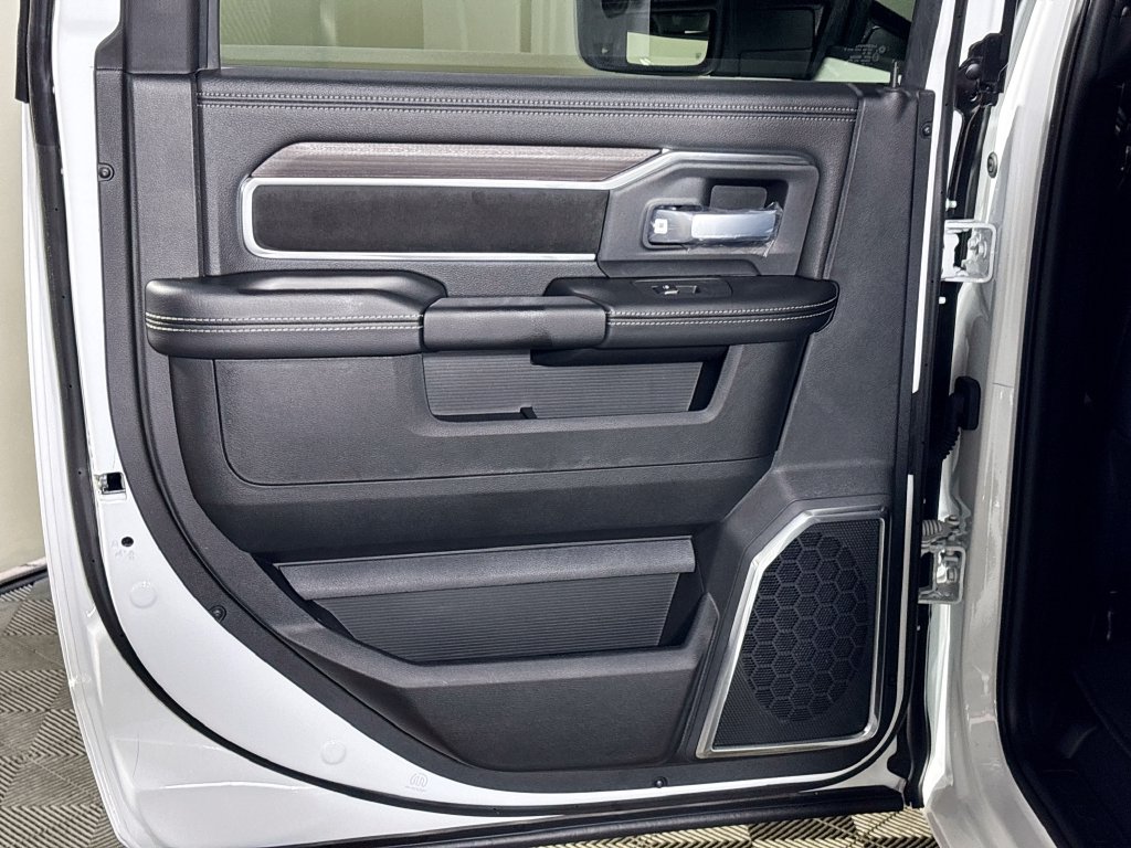 2026 RAM 2500 Laramie - Photo 19