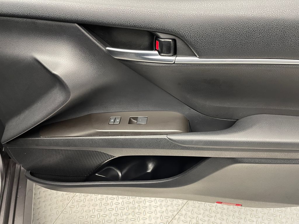 Thumbnail: 2023 Toyota Camry - 15