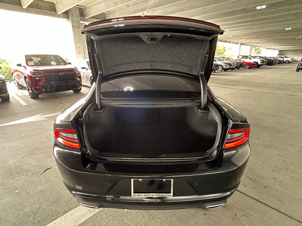 Used 2023 Pitch Black Clearcoat Dodge SXT image 32