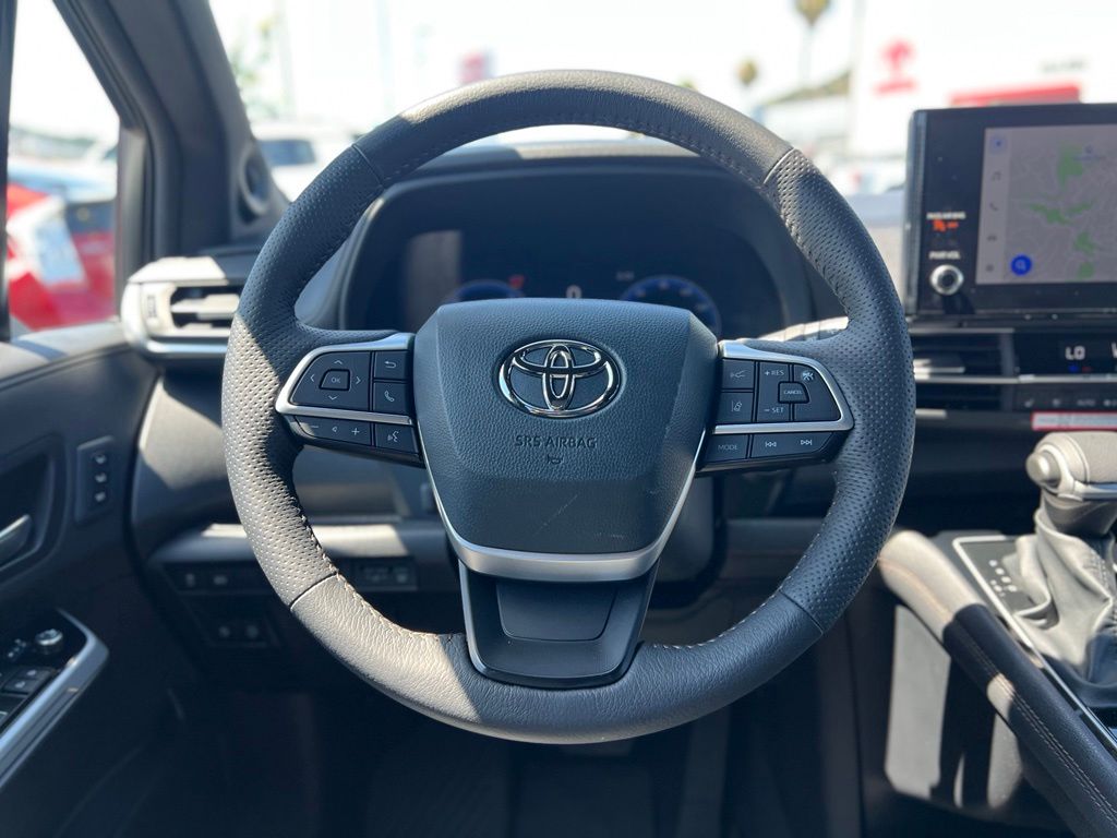 Used 2026 Toyota Sienna Van