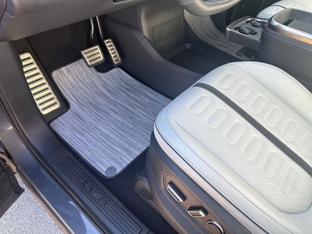 Used Car 2024 Rivian R1s  Adventure Dual Motor Large Pack For Sale Under $80,000 In Austin, Texas