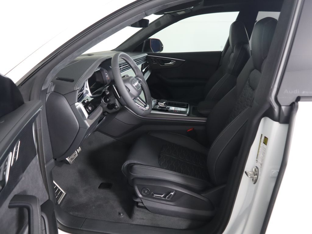 Thumbnail: 2025 Audi RS Q8 - 20