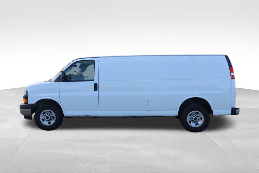 2017 GMC Savana 2500 Work Van 13