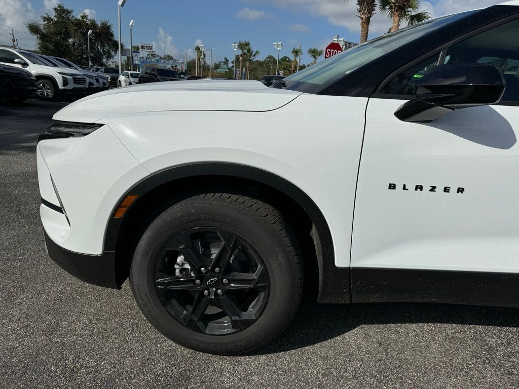 2025 Chevrolet Blazer LT 10