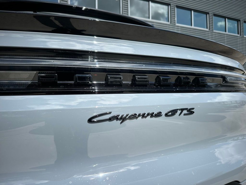 Thumbnail: 2026 Porsche  - 14