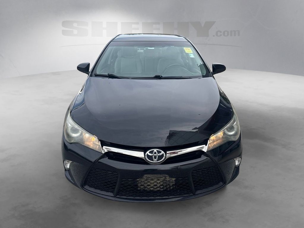 Used 2016 Black Toyota SE image 15